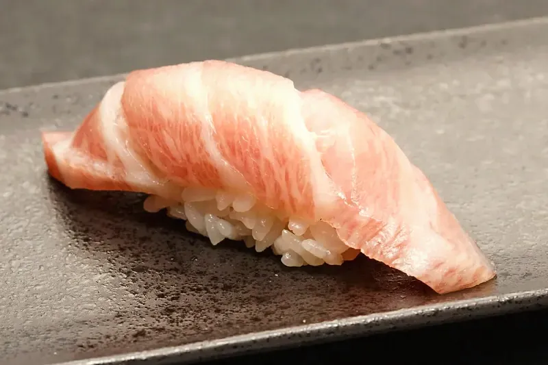 晶の大トロの握り